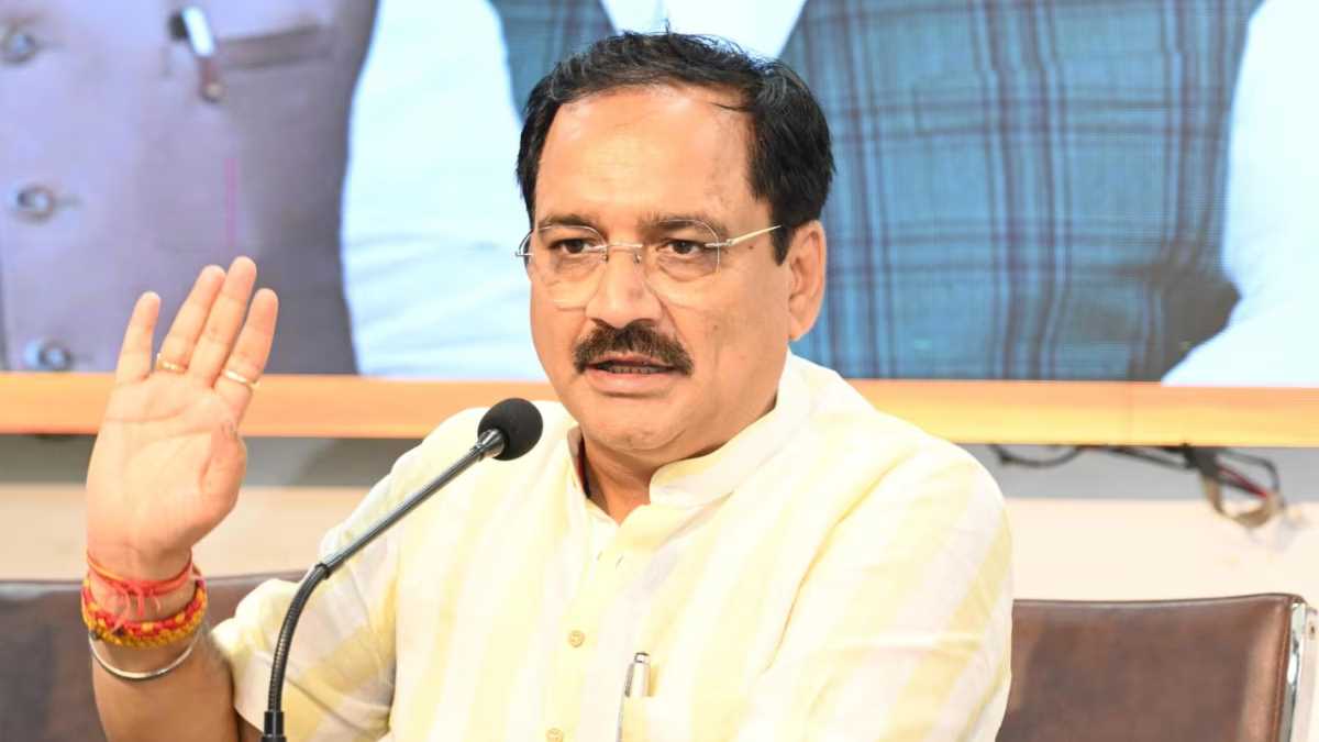 अरविंद केजरीवाल की दिल्ली से विदाई तय : वीरेंद्र सचदेवा